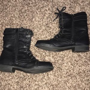 Lack Lace-Up Combat Boots with Zipper Size 9